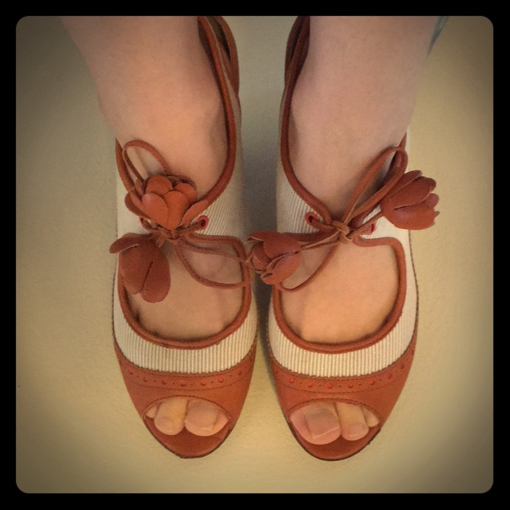 Poetic Licence “Girl About Town” heels size 8